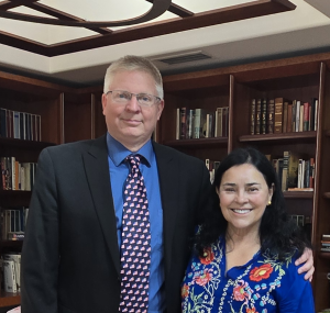 Diana Gabaldon and Kevin Schindler of Lowell Observatory